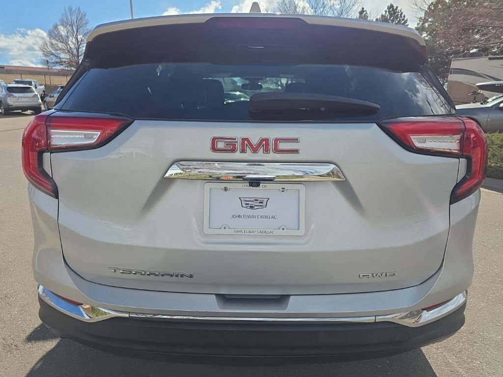 Used 2022 GMC Terrain SLT image 5