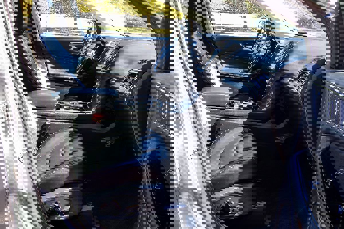 Used 2020 Ford Edge Titanium w/ Cargo Accessory Package image 22