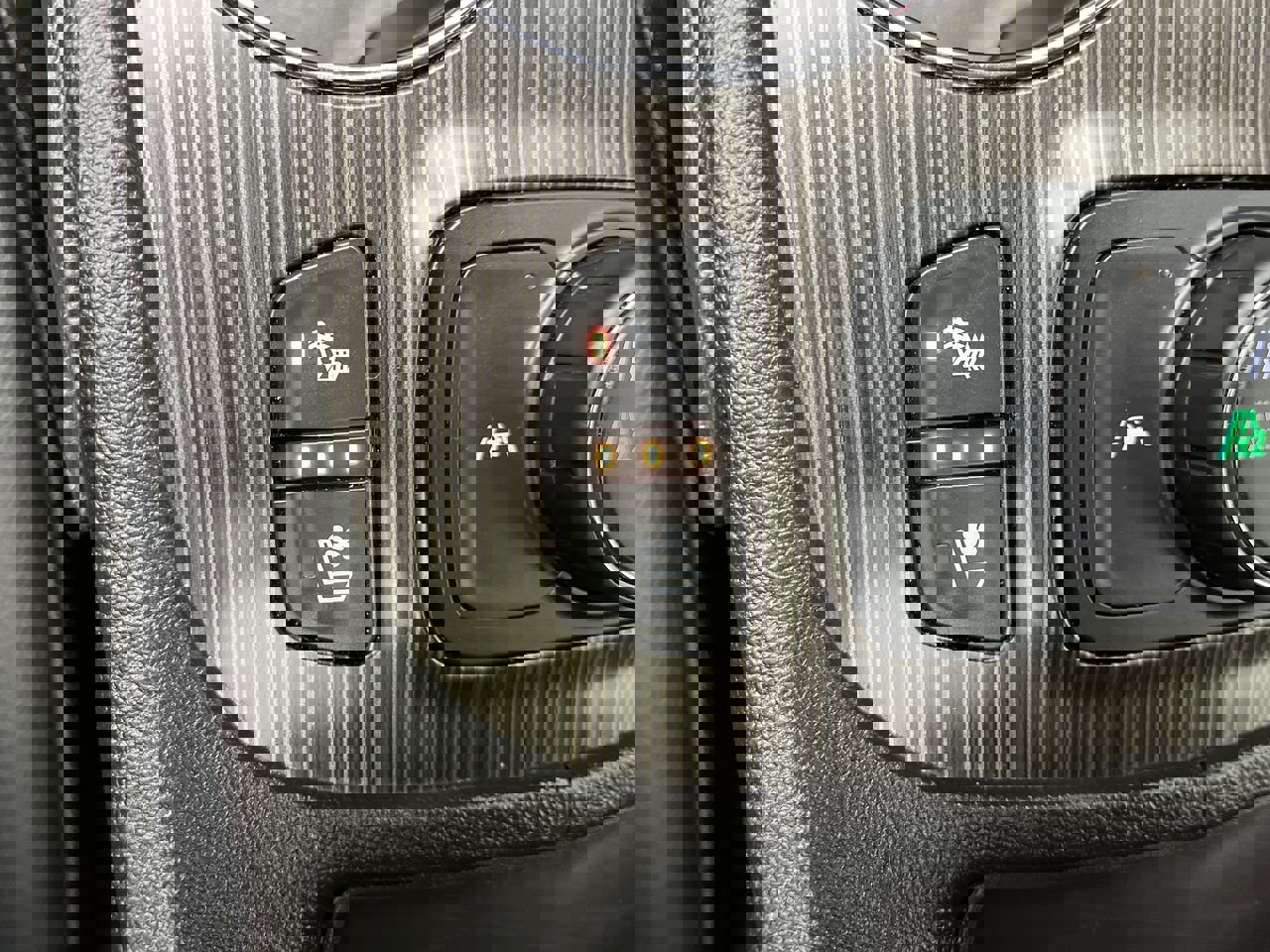 Certified 2022 GMC Acadia SLT w/ Preferred Package image 26