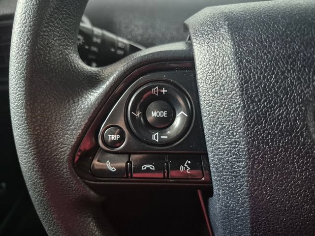 Used 2021 Toyota Prius LE AWD/4WD image 18