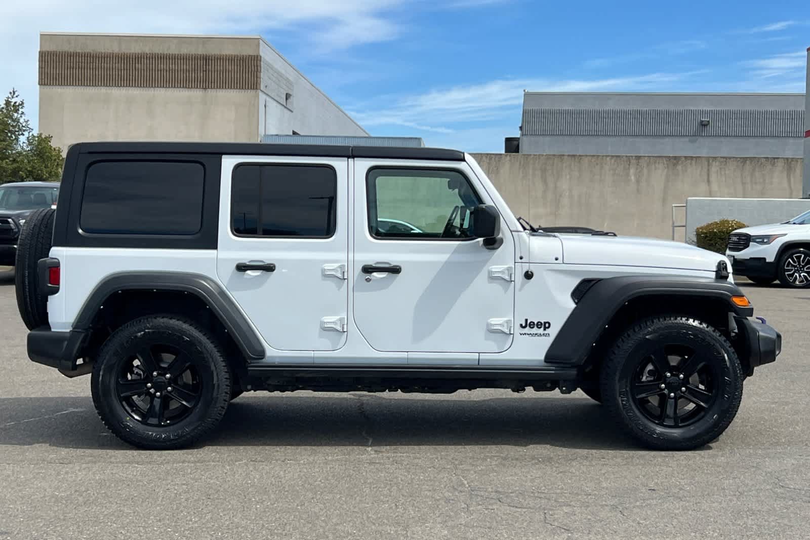 Used 2022 Jeep Wrangler Unlimited Sport AWD/4WD image 6