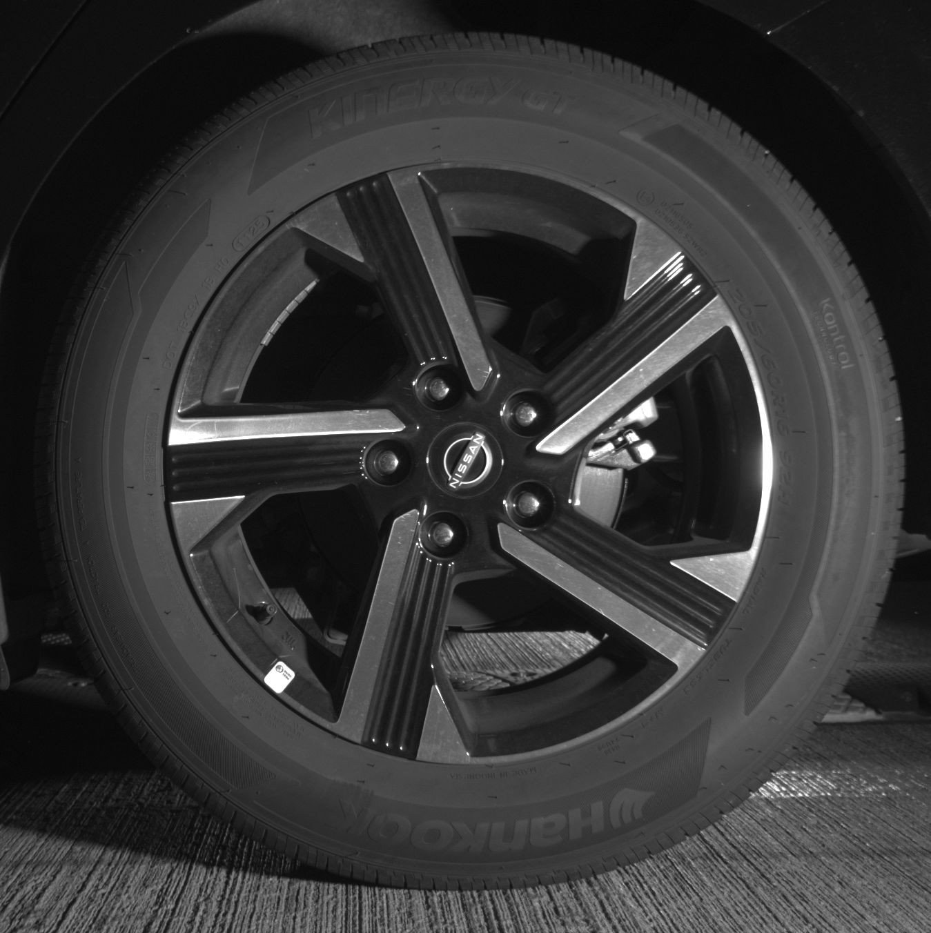 Used 2025 Nissan Sentra SV image 14