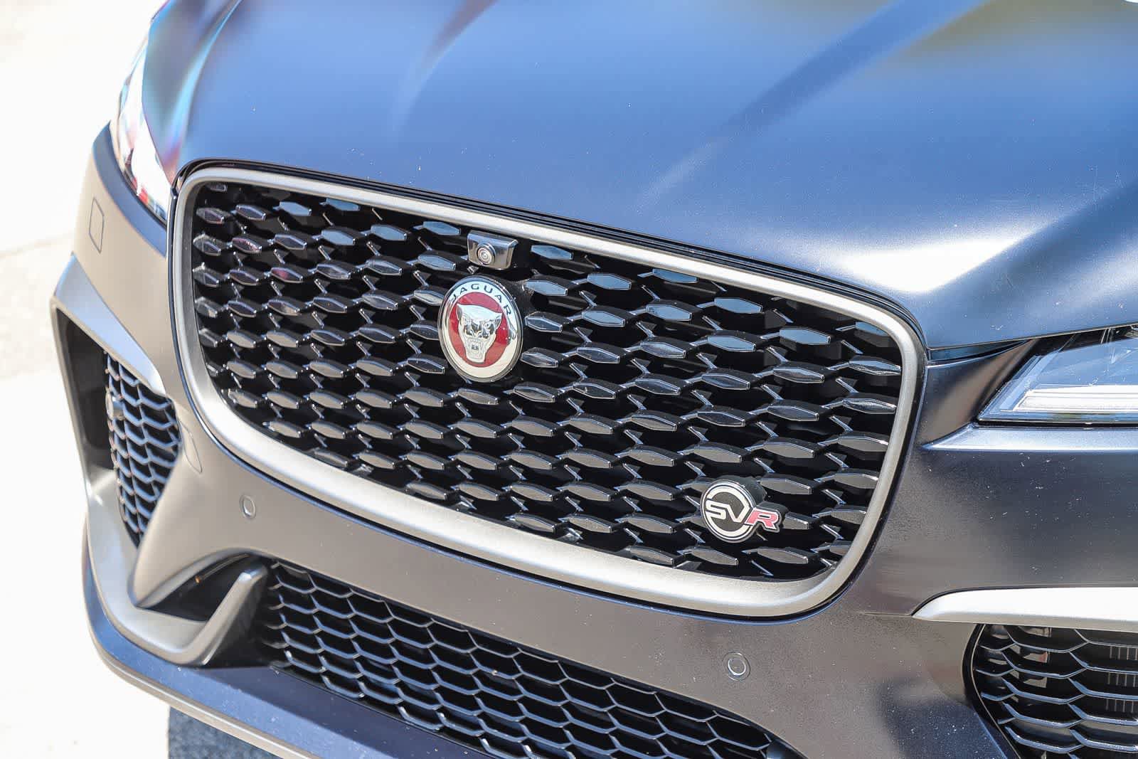 Used 2021 Jaguar F-PACE SVR AWD/4WD image 11