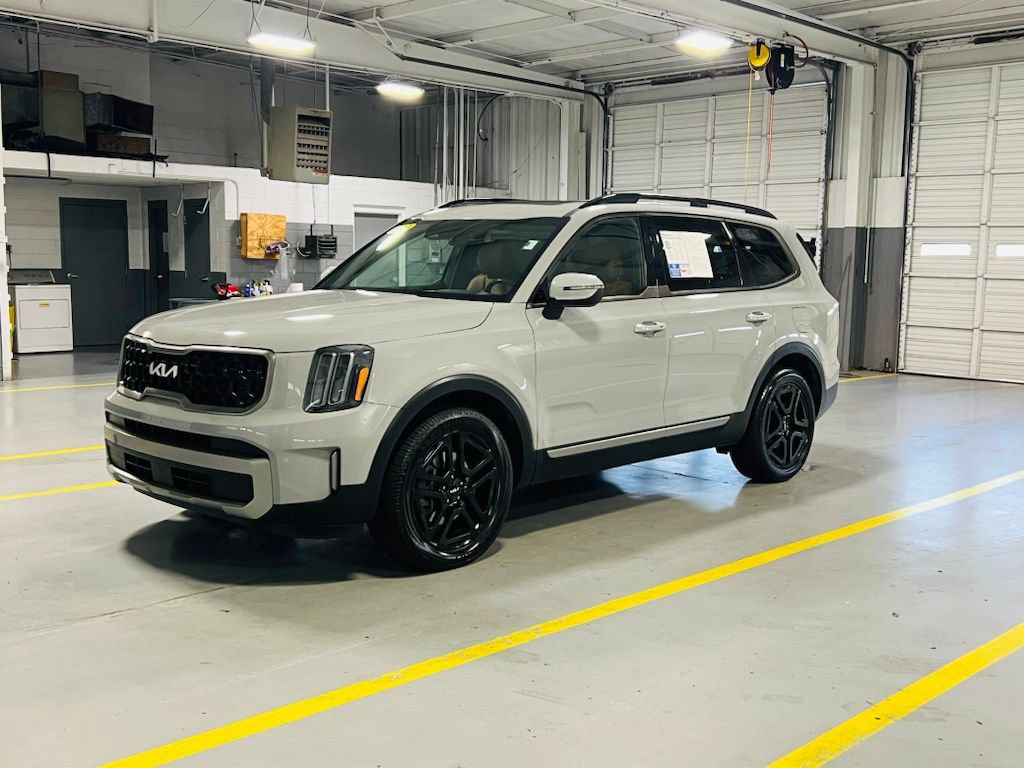 Used 2023 Kia Telluride EX X-Line AWD/4WD image 16