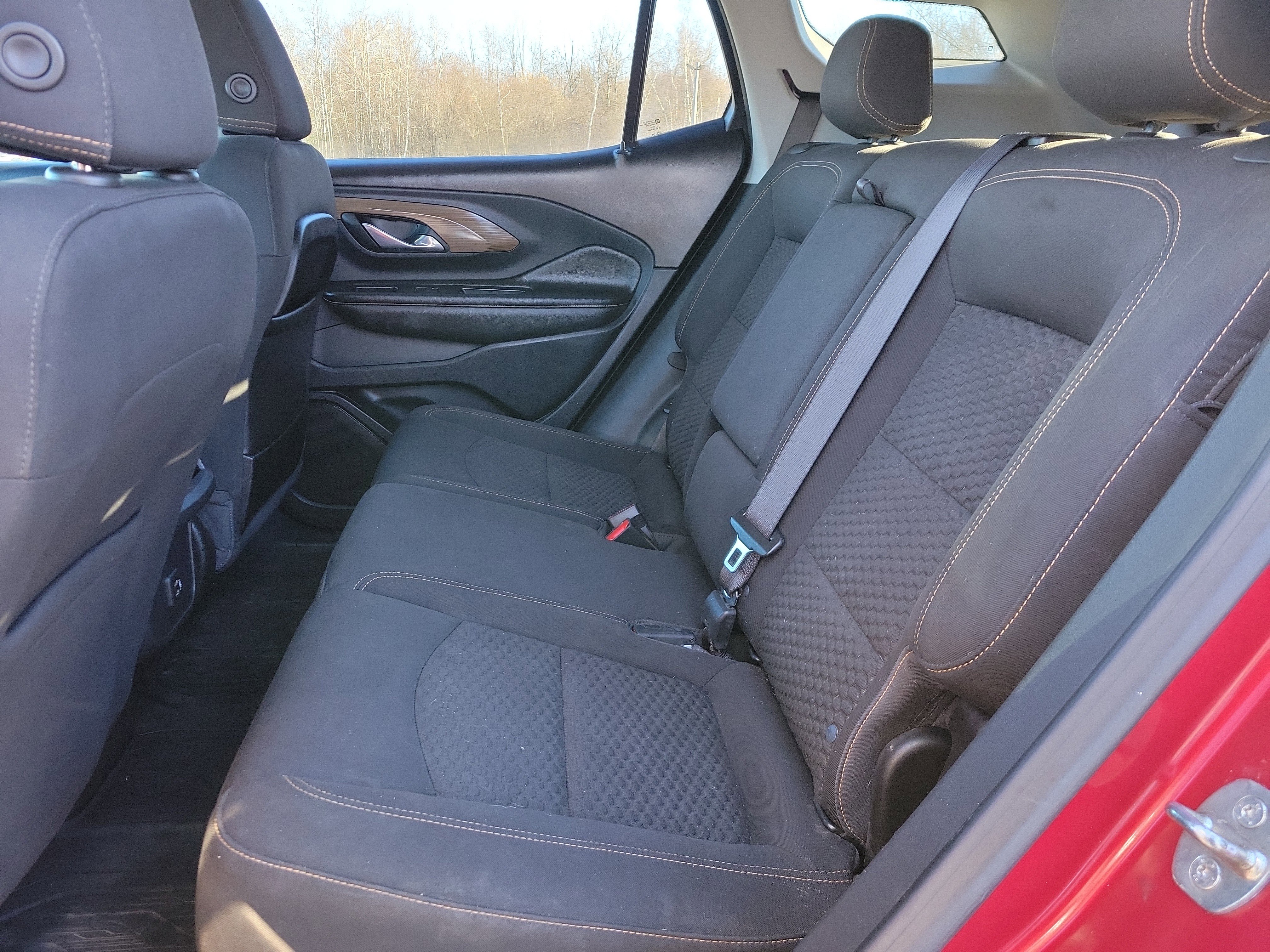 Used 2021 GMC Terrain SLE w/ Driver Convenience Package image 16