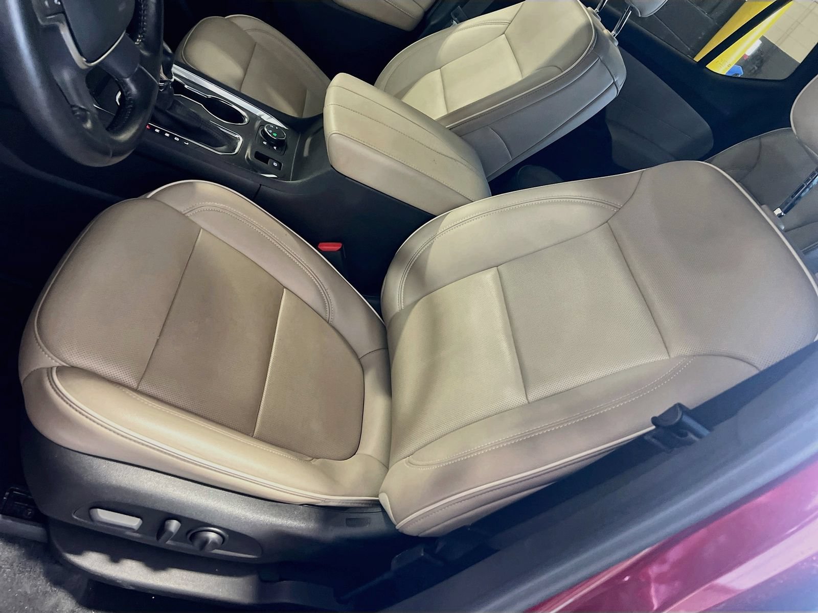 Used 2022 Chevrolet Traverse Premier AWD/4WD image 19