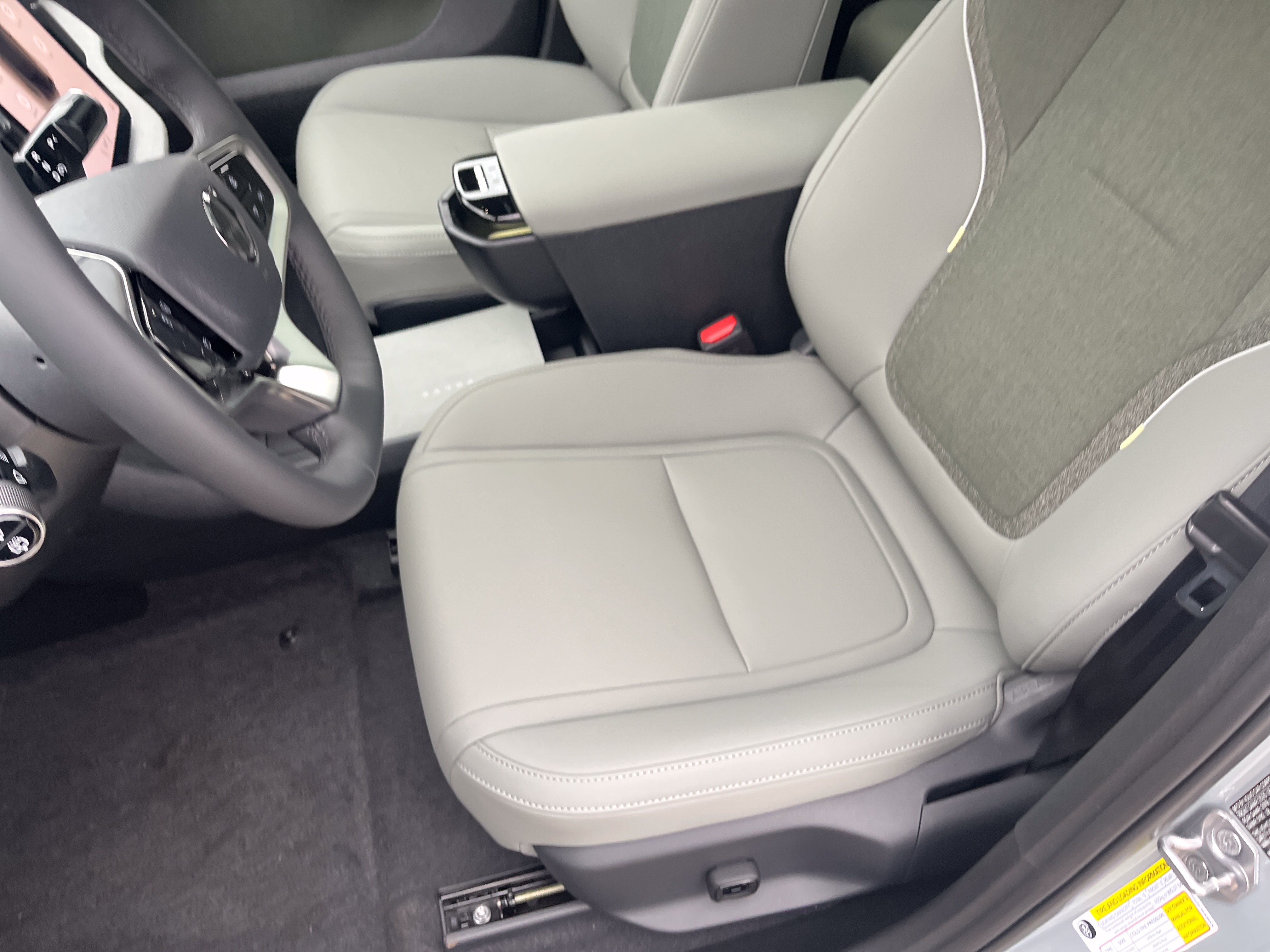 New 2026 Volvo EX30 Cross Country Ultra w/ Protection Package Premier AWD/4WD image 14