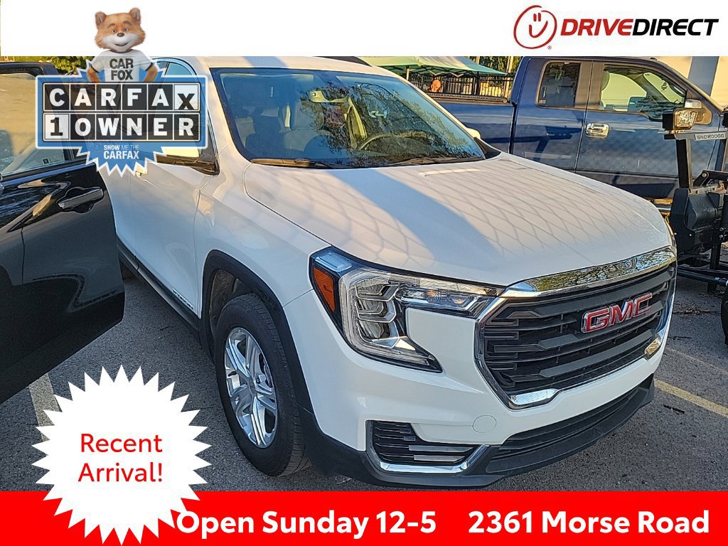 Used 2024 GMC Terrain SLE w/ Driver Convenience Package AWD/4WD image 1