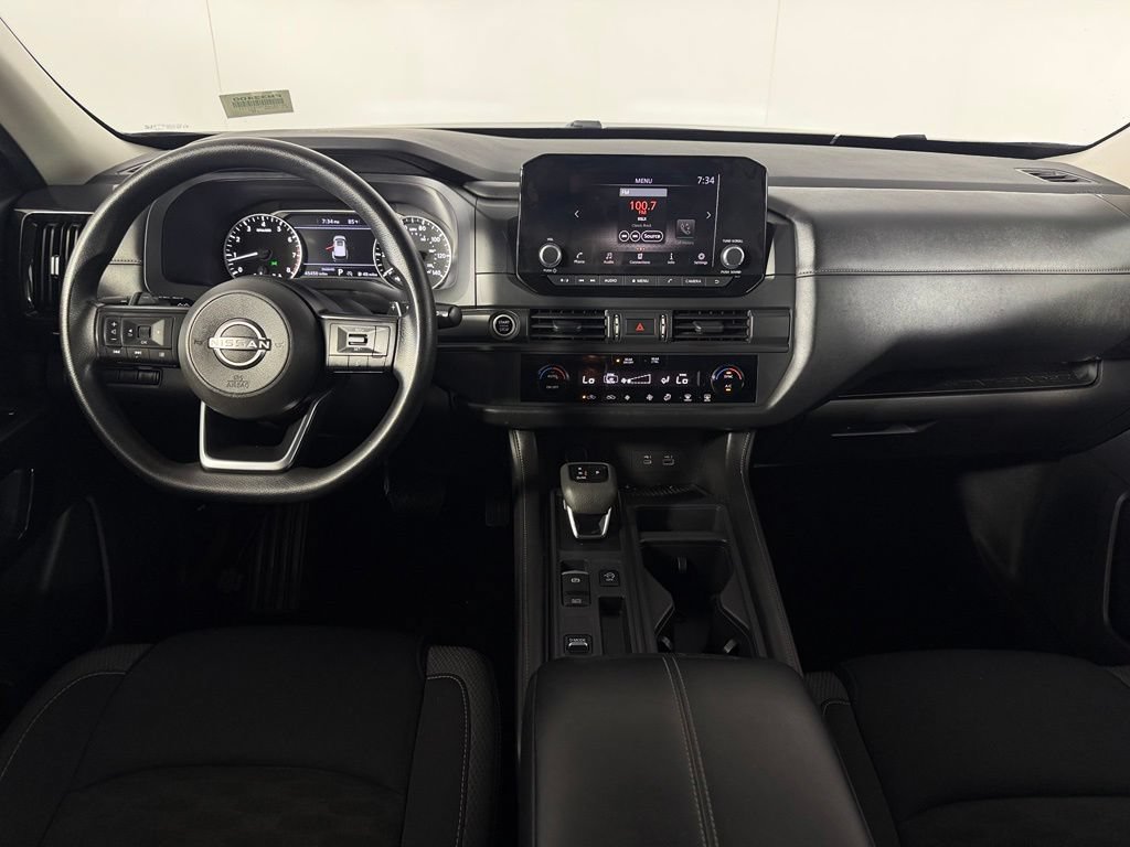 Used 2024 Nissan Pathfinder SL w/ SL Premium Package FWD image 13