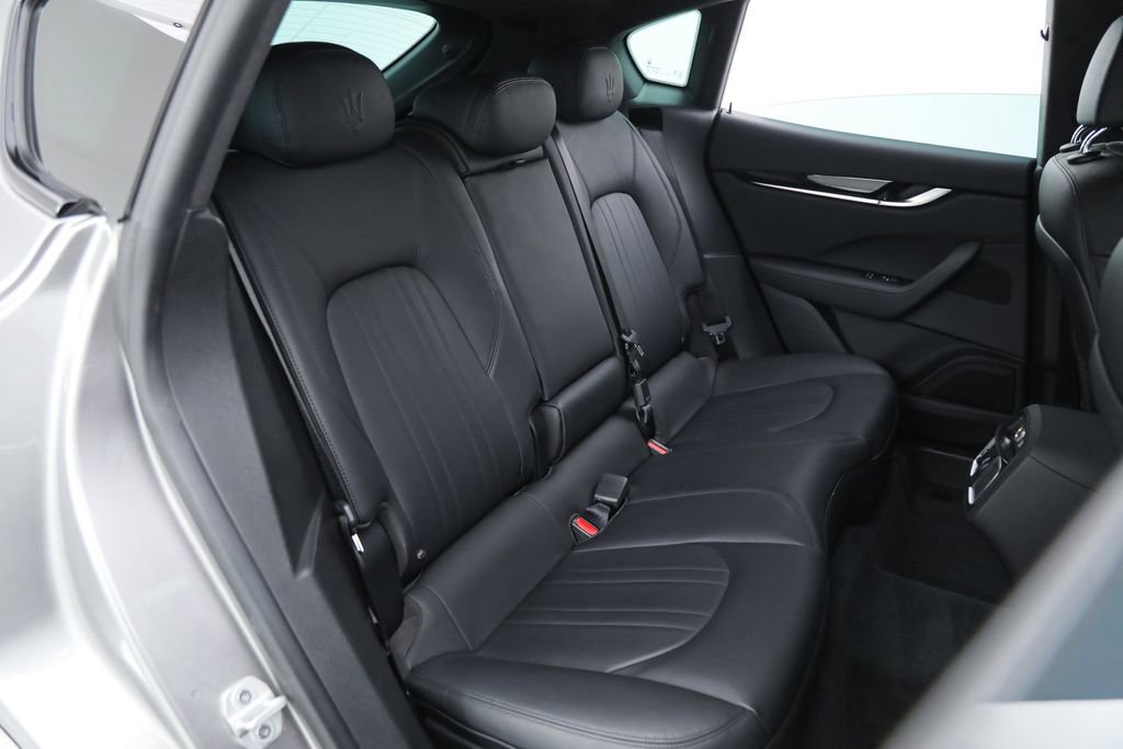 Certified 2022 Maserati Levante GT image 17