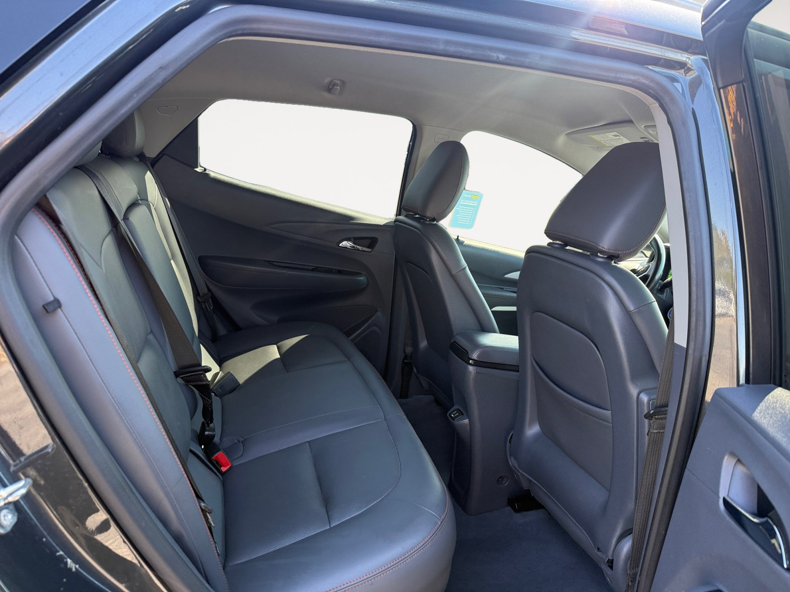 Used 2020 Chevrolet Bolt Premier w/ Infotainment Package FWD image 18