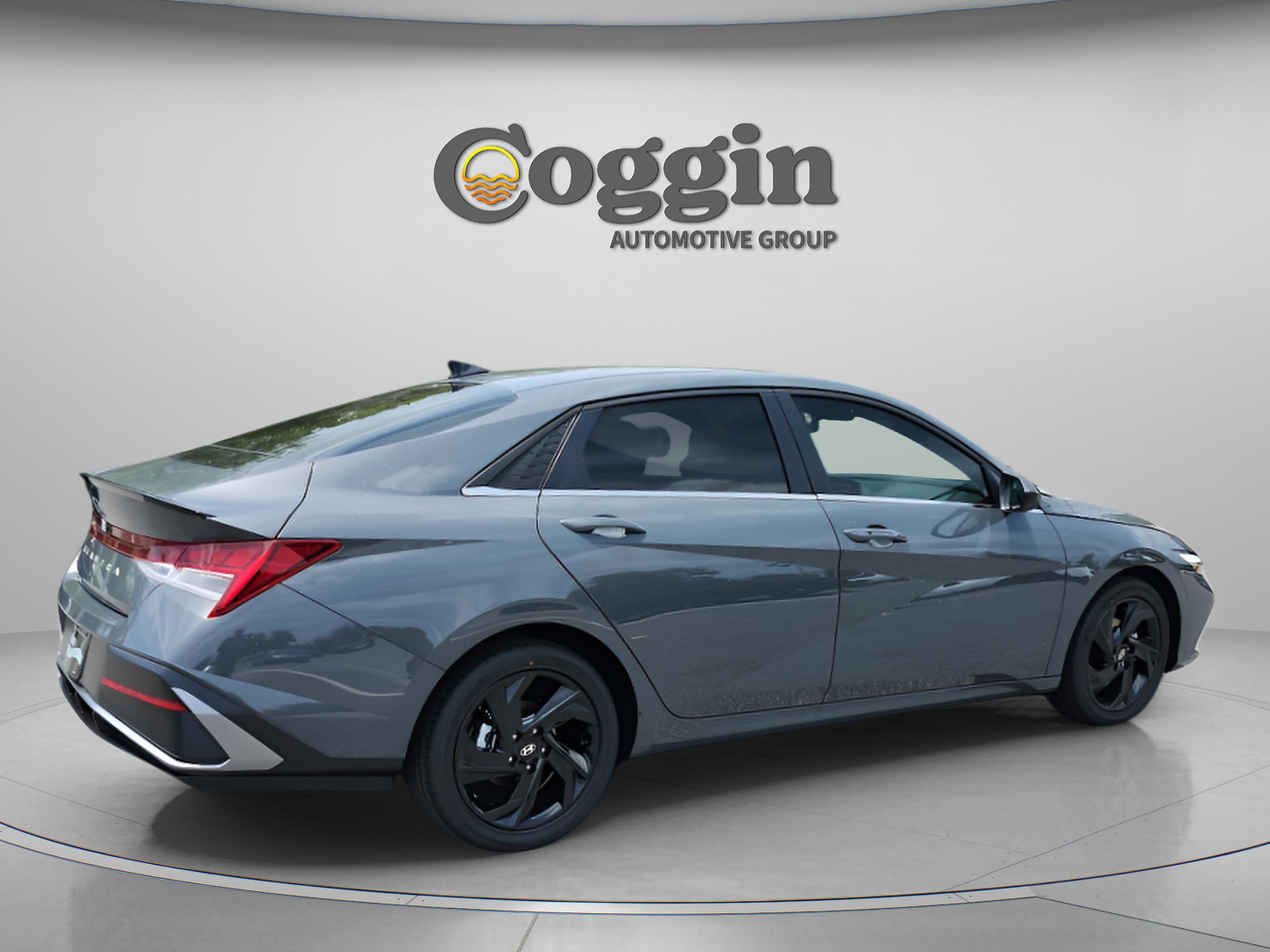 New 2026 Hyundai Elantra SEL Sport Premium FWD image 5