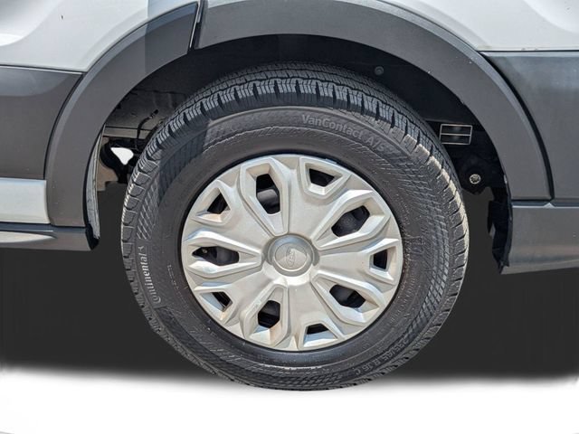 Used 2022 Ford E-Transit Medium Roof RWD image 11