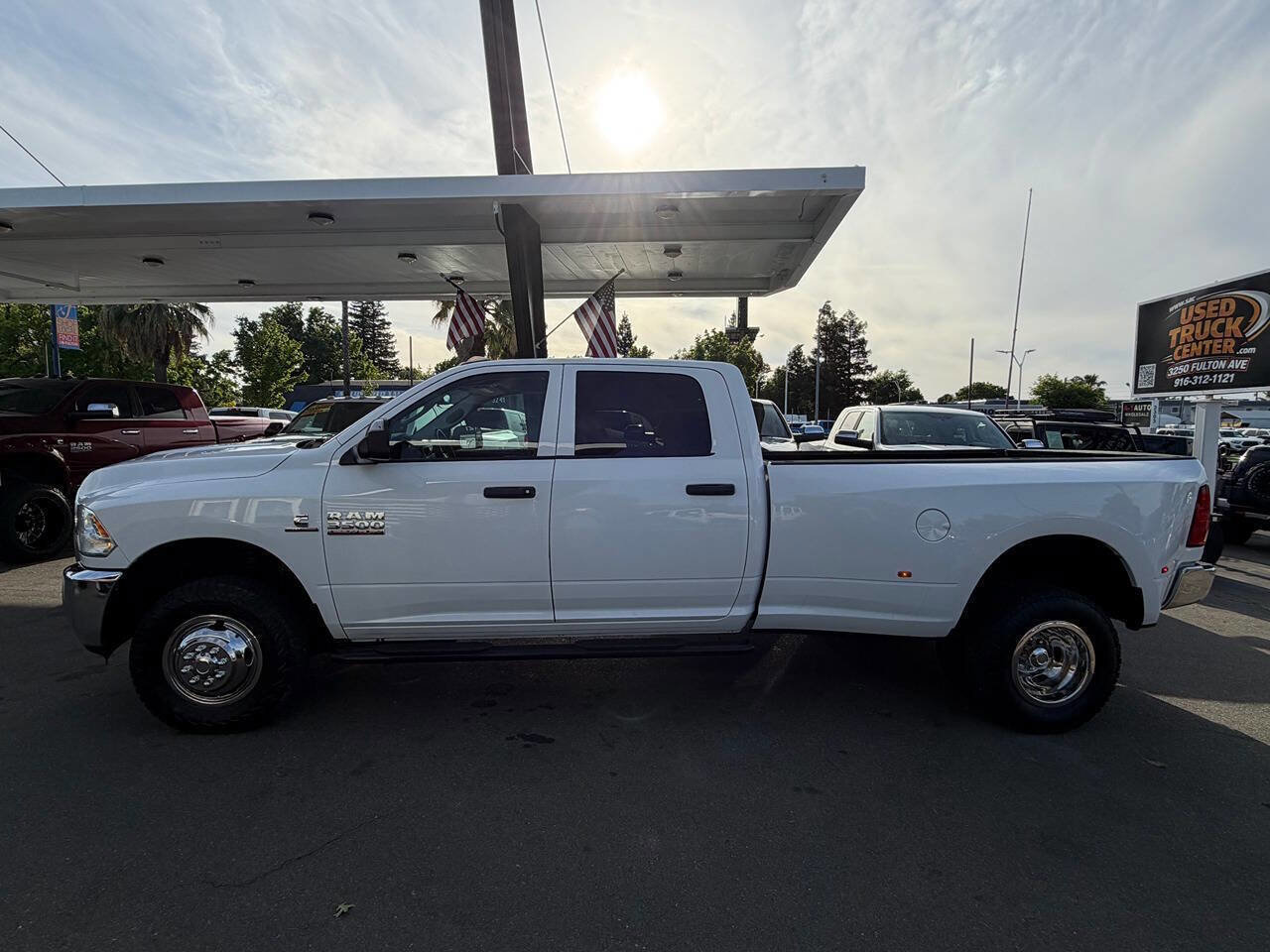 Used 2016 RAM 3500 Tradesman w/ Chrome Appearance Group image 3