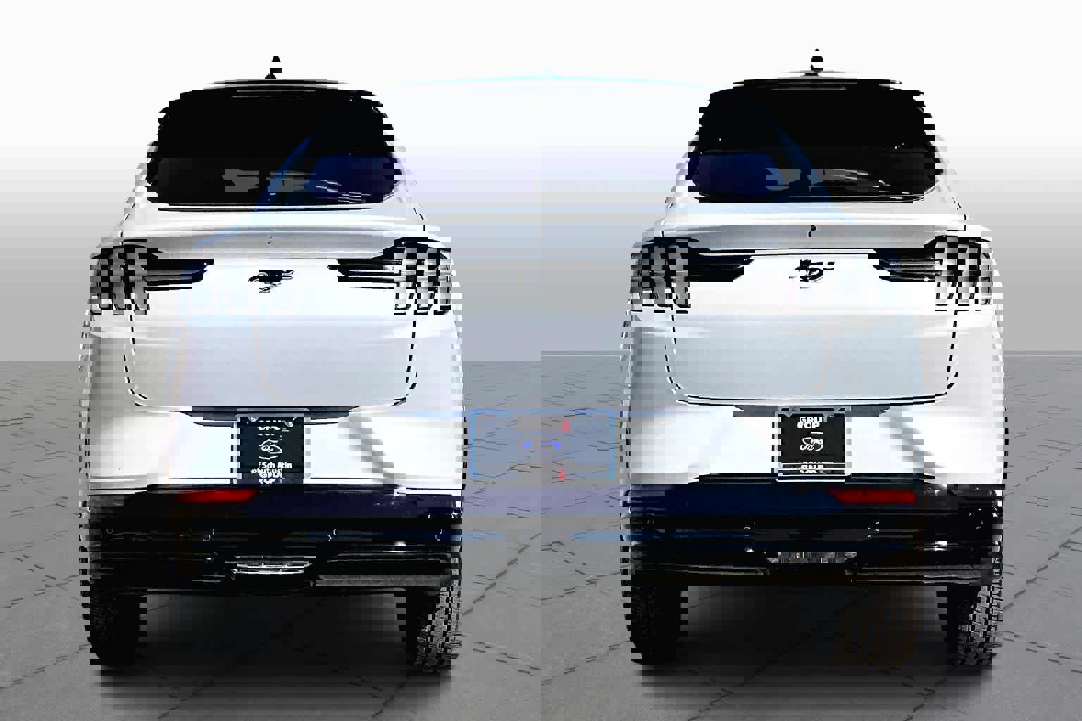 Certified 2022 Ford Mustang Mach-E Premium image 4