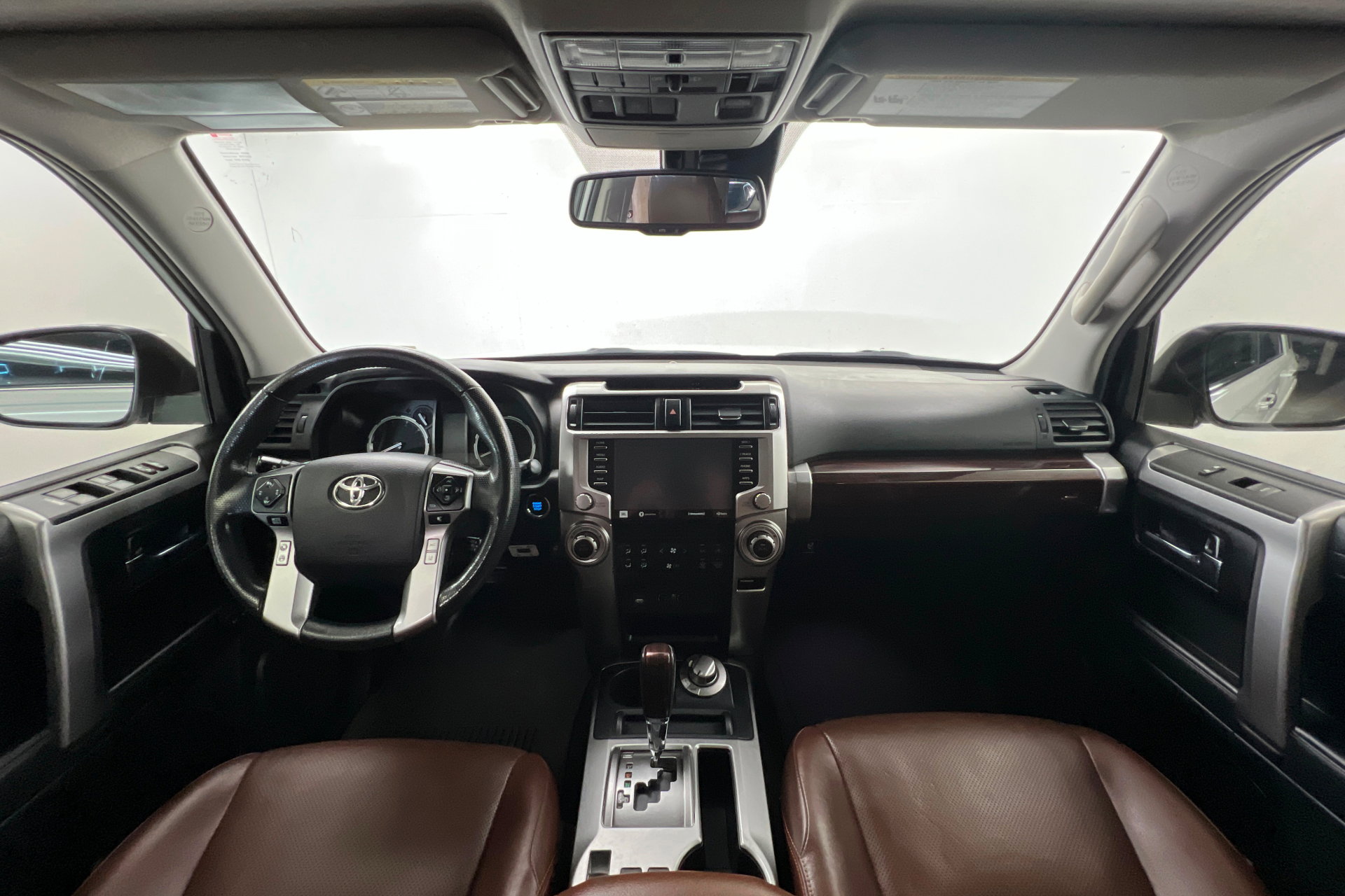 Used 2024 Toyota 4Runner Limited AWD/4WD image 10