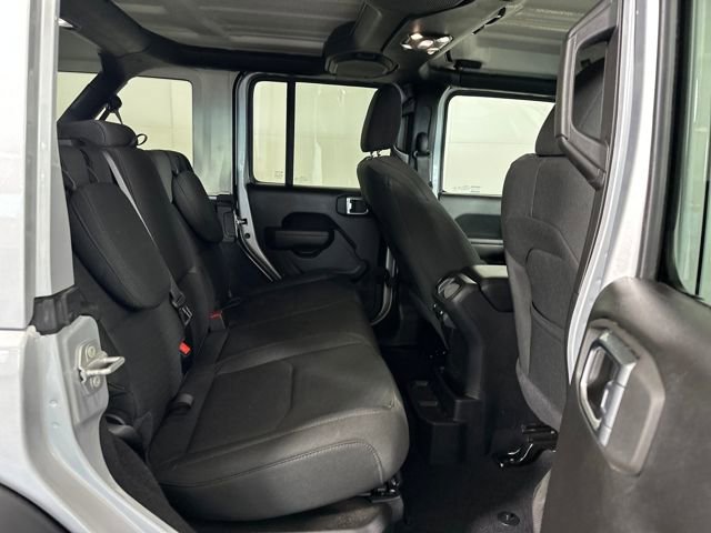 Used 2023 Jeep Wrangler Unlimited w/ Cold Weather Group image 27
