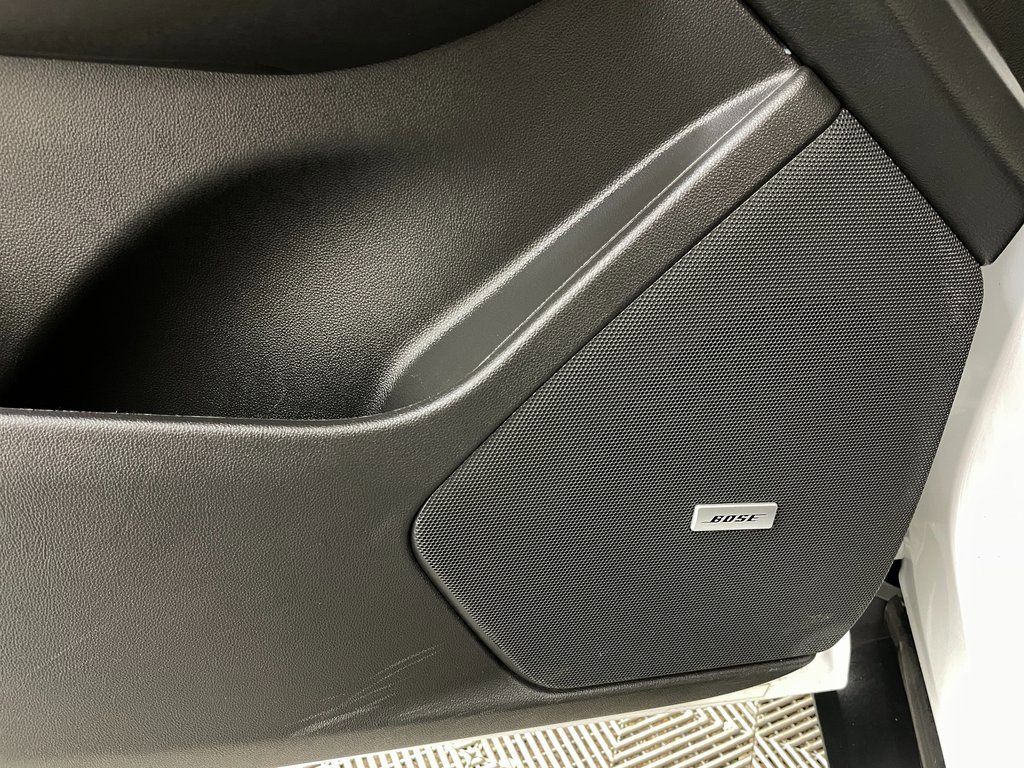 Used 2017 Cadillac XT5 Luxury w/ Driver Awareness Package image 31