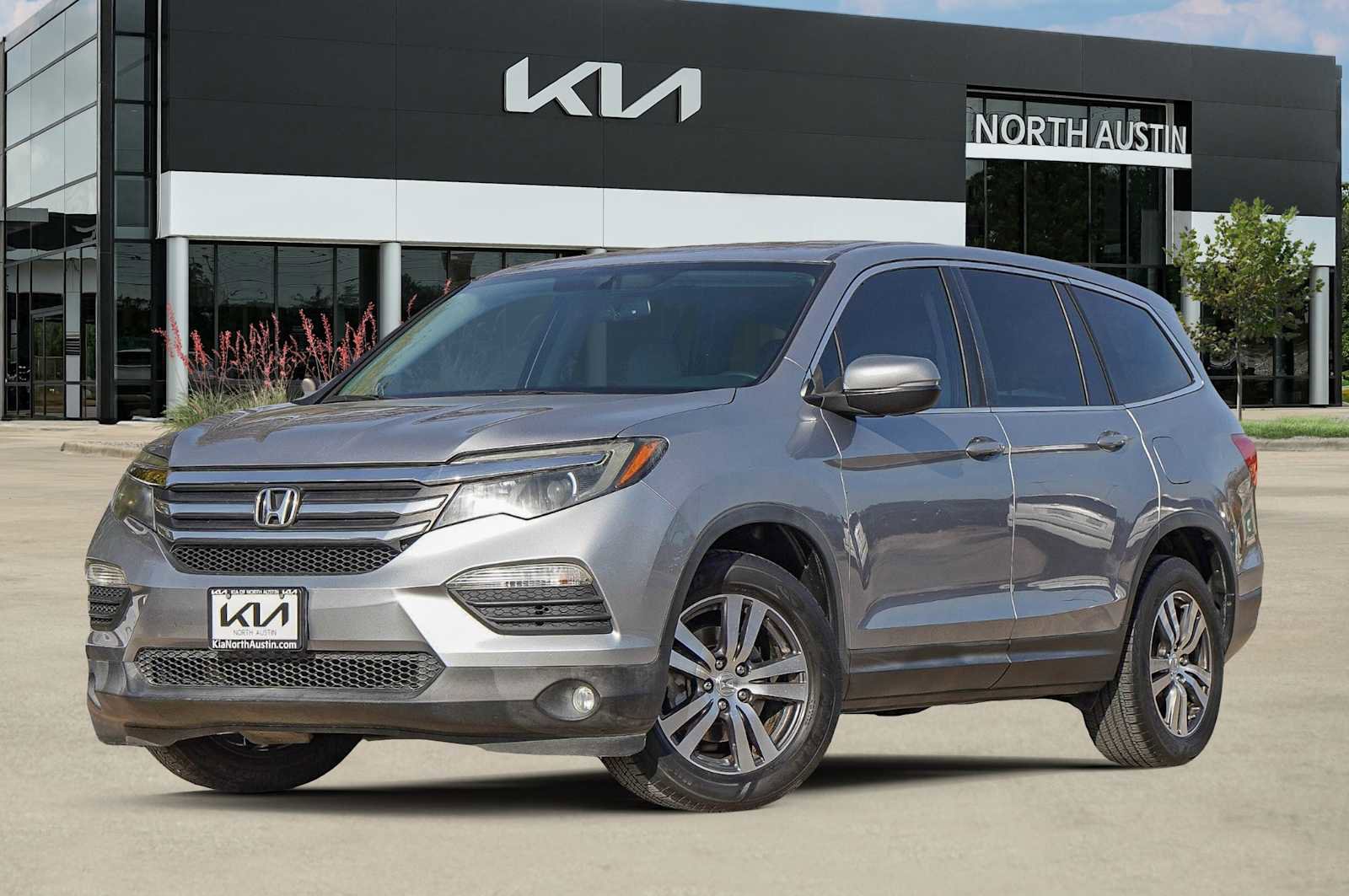 Used 2017 Honda Pilot EX-L image 1