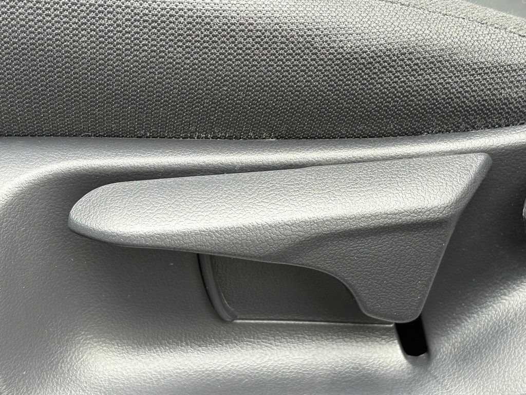Used 2023 Toyota Corolla LE FWD image 31