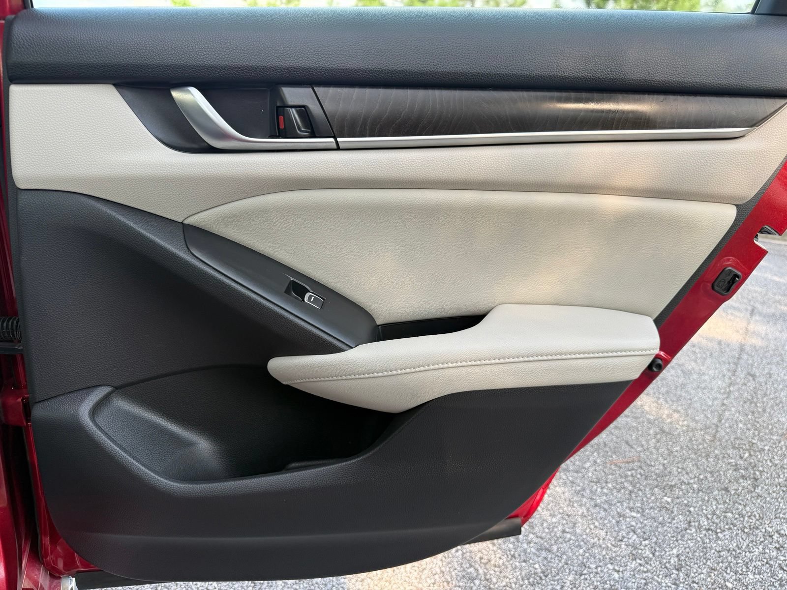 Used 2018 Honda Accord EX-L image 47