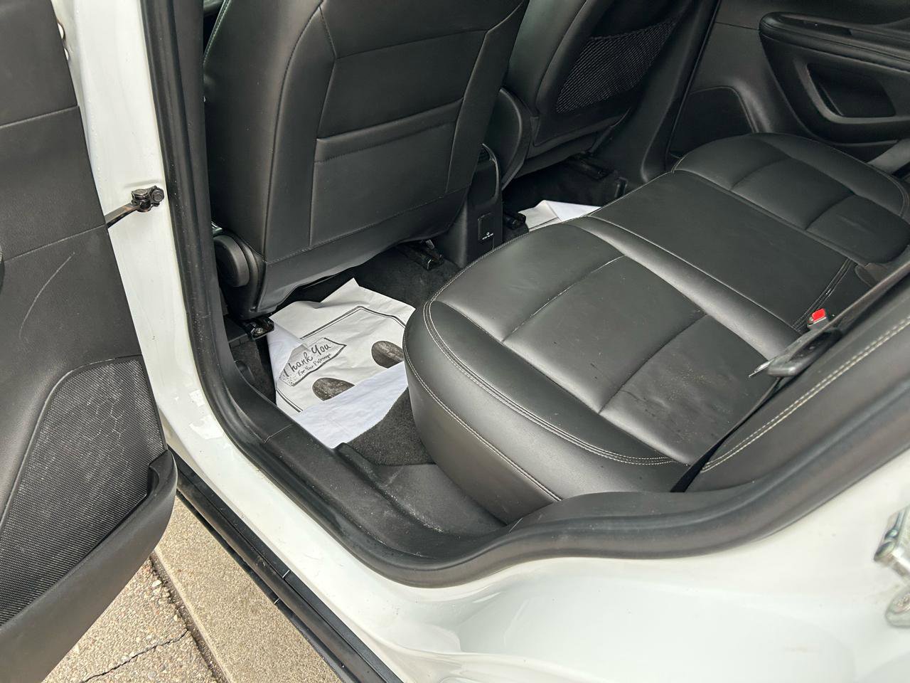 Used 2018 Buick Encore Essence image 9