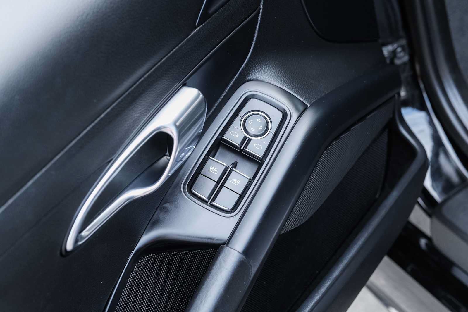 Used 2019 Porsche 718 Cayman RWD image 30