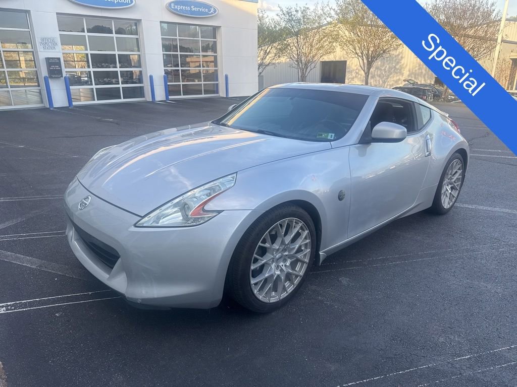 Used 2012 Nissan 370Z Touring w/ Sport Pkg image 3