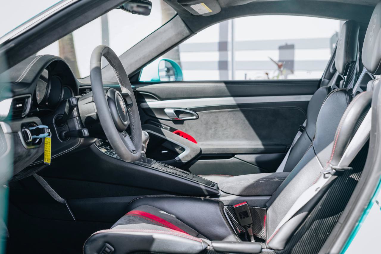 Used 2018 Porsche 911 GT3 RWD image 8