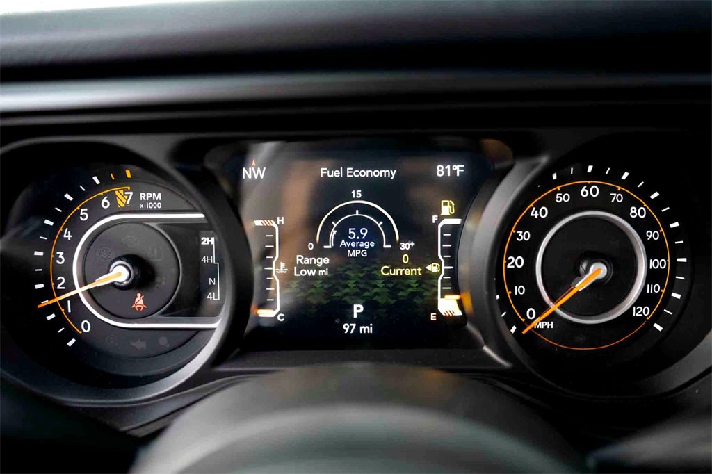 New 2024 Jeep Gladiator Sport image 13