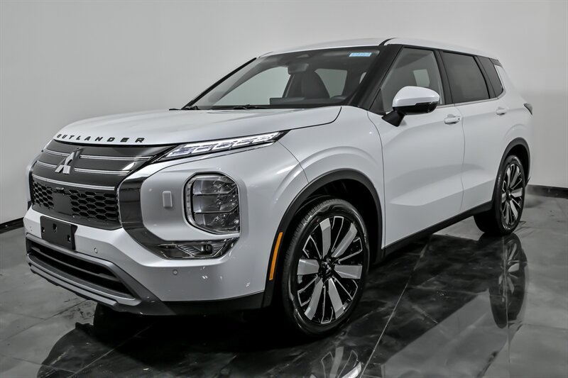 New 2026 Mitsubishi Outlander AWD image 5