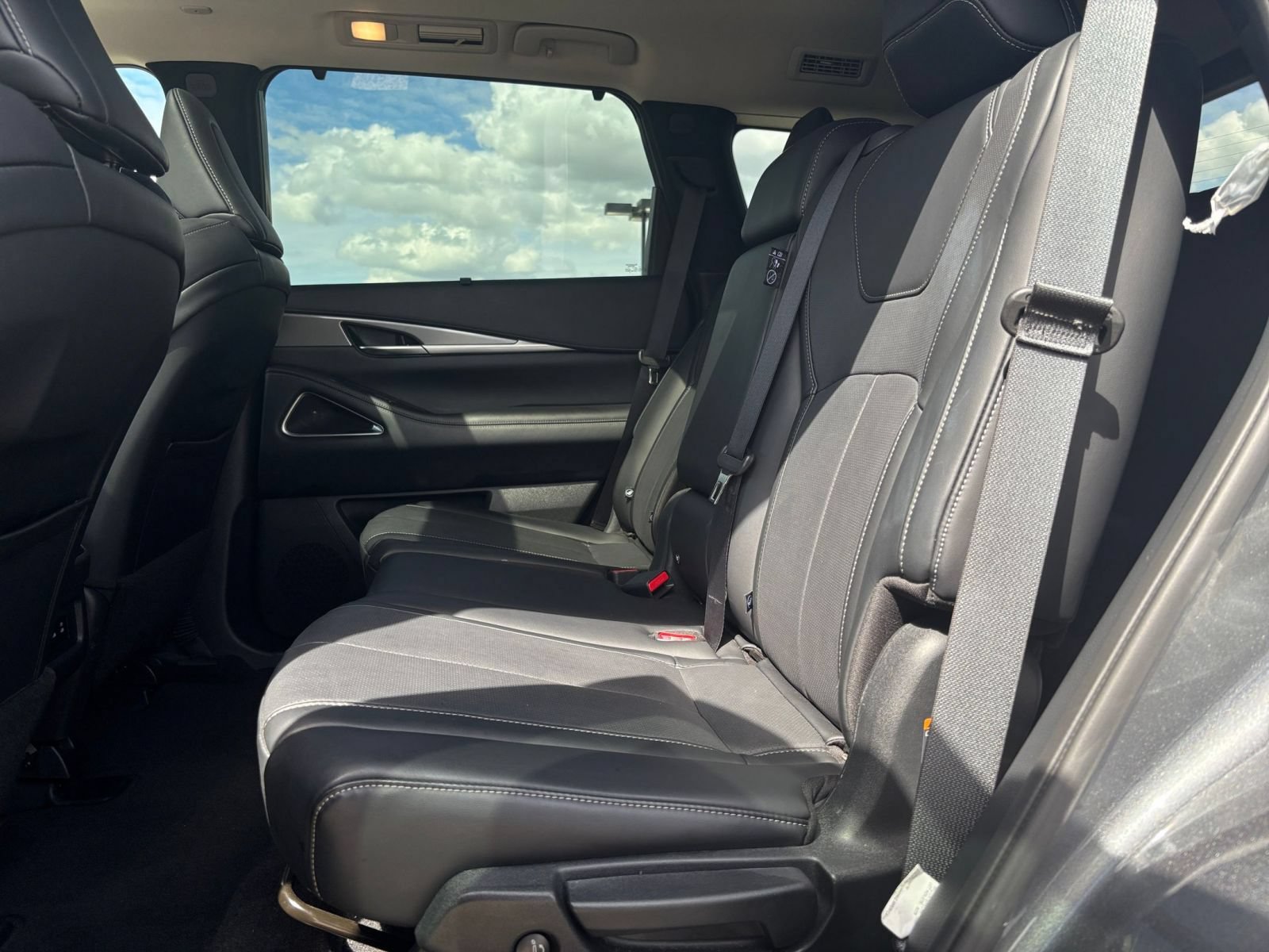 Used 2026 INFINITI QX60 Luxe AWD/4WD image 28