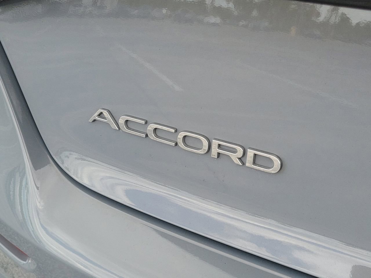 Used 2024 Honda Accord Sport image 7