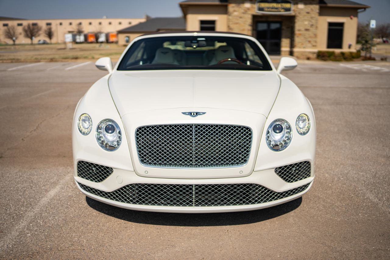Used 2017 Bentley Continental GT image 2