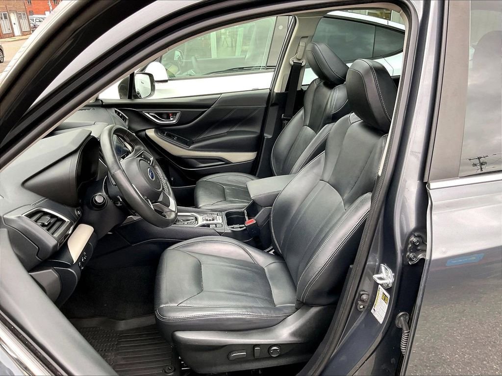 Used 2023 Subaru Forester Limited AWD/4WD image 10