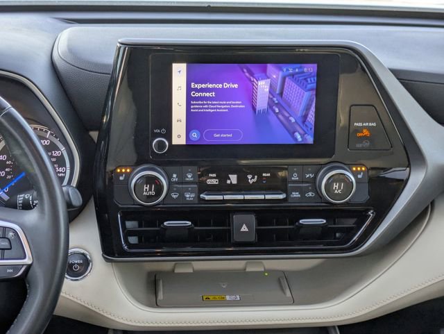 Used 2023 Toyota Highlander XLE image 15