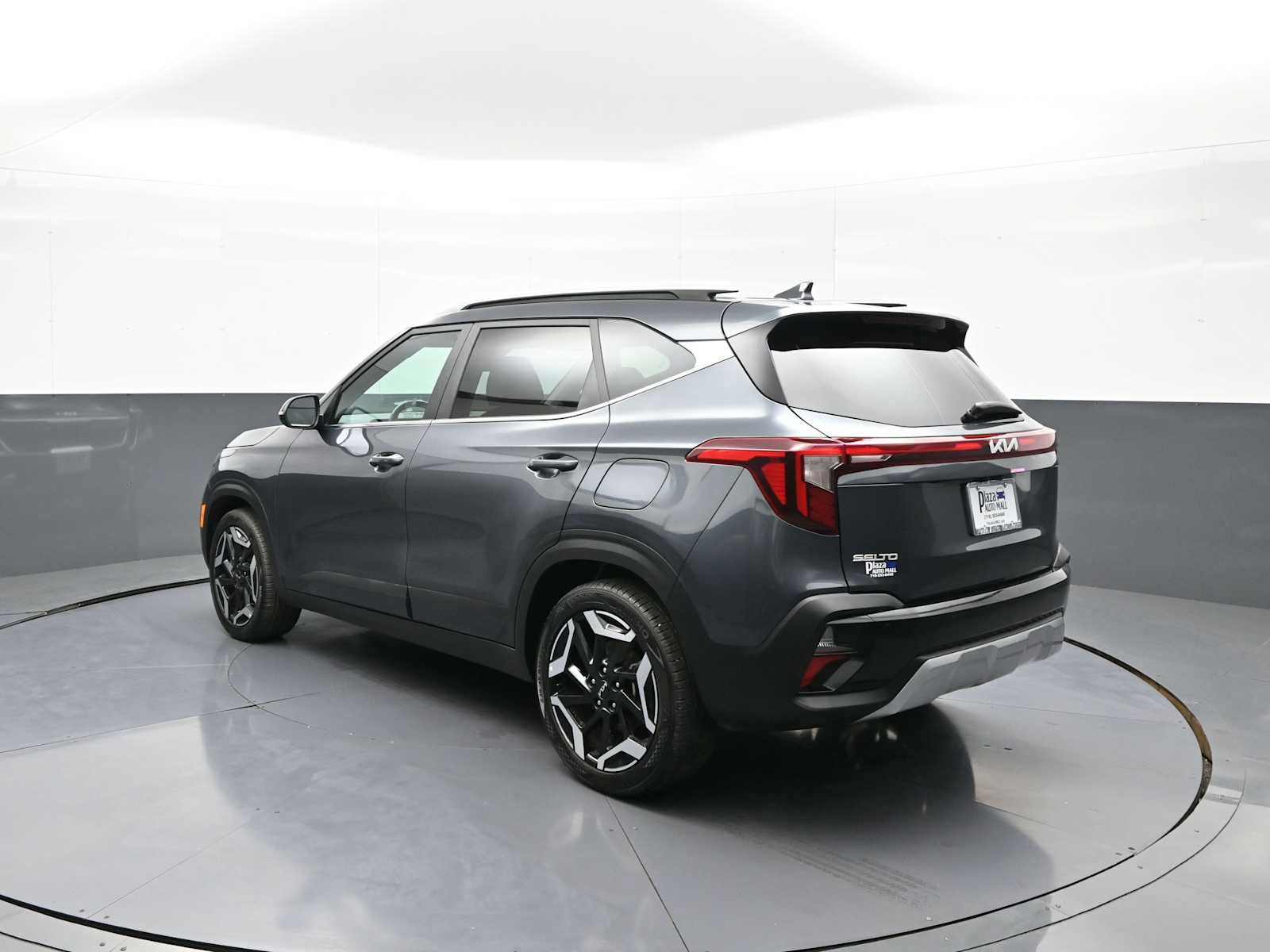 Used 2025 Kia Seltos SX w/ SX Sunroof Package AWD/4WD image 8