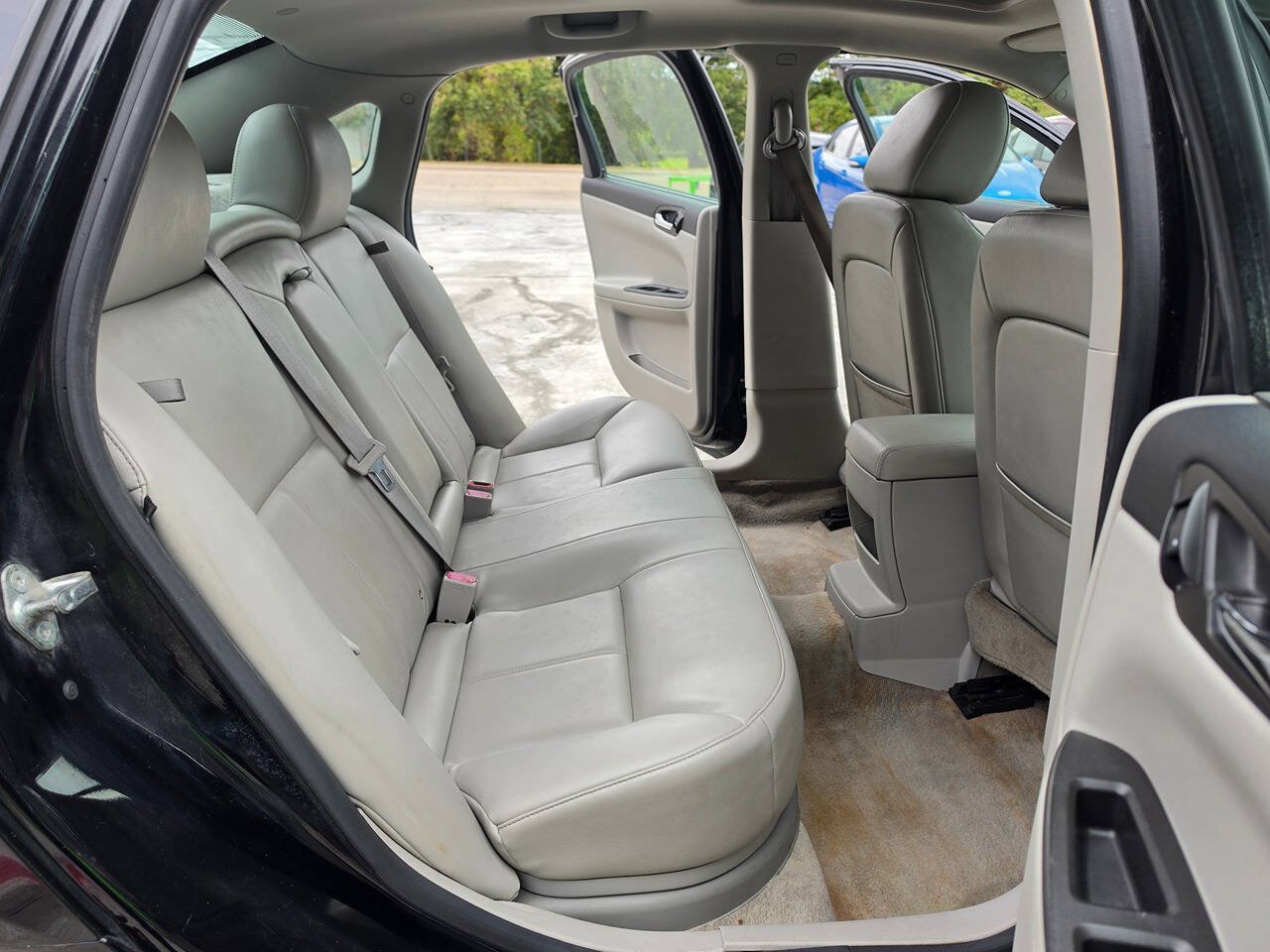 Used 2016 Chevrolet Impala LTZ FWD image 28