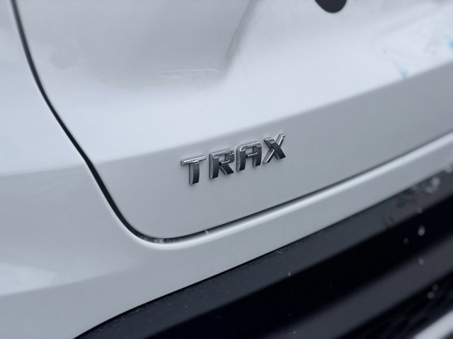 Certified 2024 Chevrolet Trax LT w/ Sunroof Package image 28
