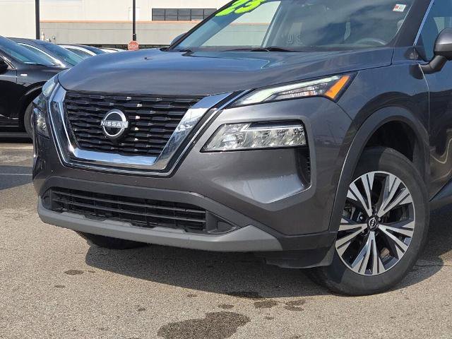 Used 2023 Nissan Rogue SV w/ SV Premium Package image 2