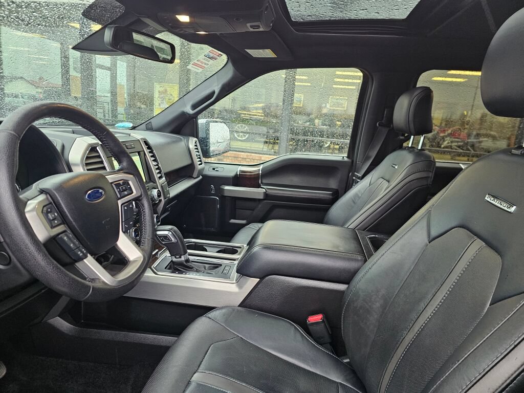 Used 2016 Ford F150 Platinum w/ Equipment Group 701A Luxury AWD/4WD image 17