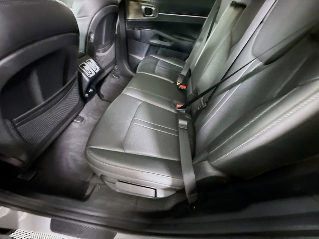 Used 2022 Kia Sorento S AWD/4WD image 29
