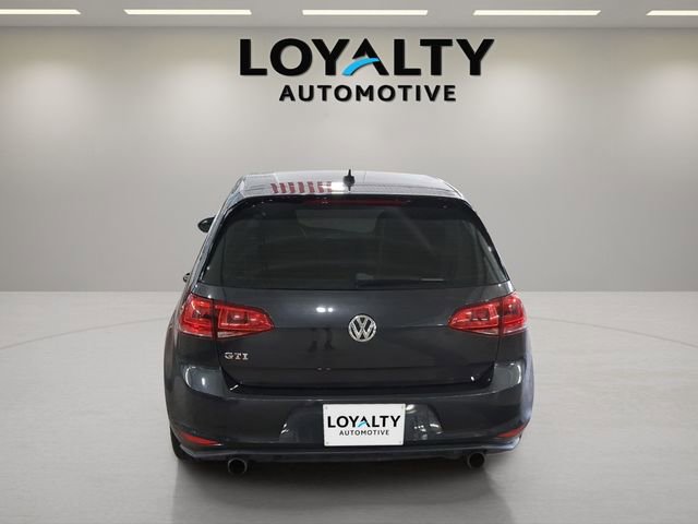 Used 2016 Volkswagen Golf 4-Door image 4