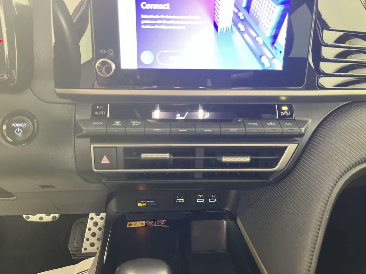 Used 2025 Toyota Camry SE FWD image 20