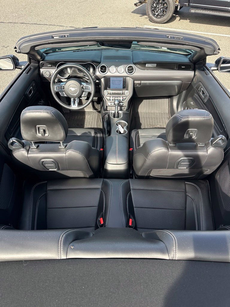 Used 2022 Ford Mustang GT Premium w/ GT Performance Package RWD image 6