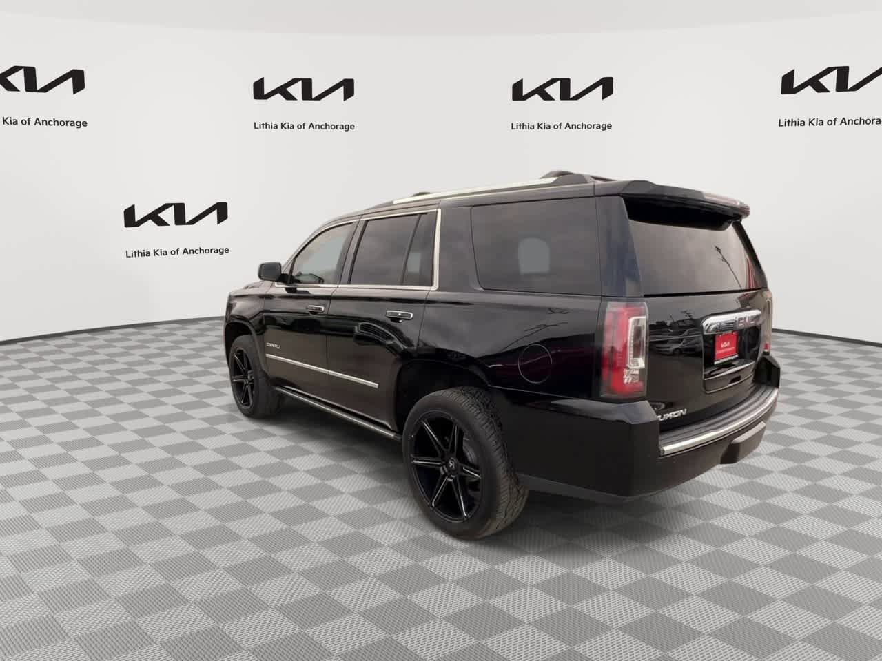 Used 2019 GMC Yukon Denali AWD/4WD image 8