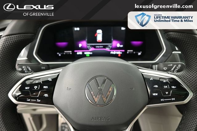 Used 2022 Volkswagen Tiguan SE R-Line FWD image 13