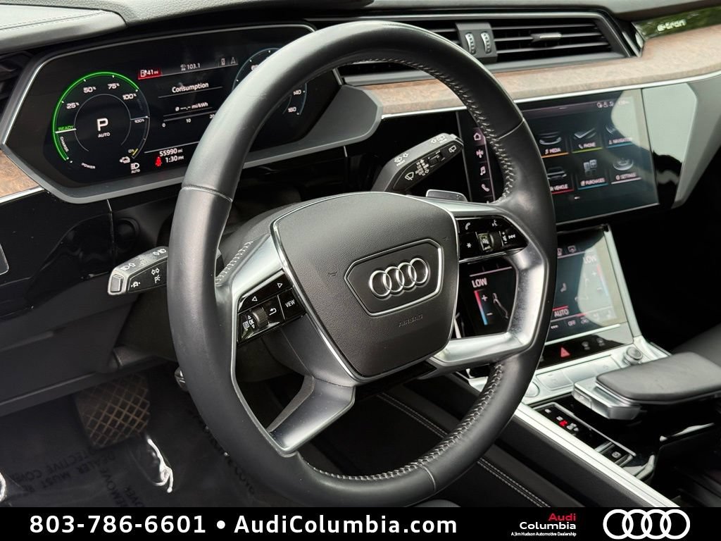 Used 2019 Audi e-tron Prestige w/ Prestige Package AWD/4WD image 17
