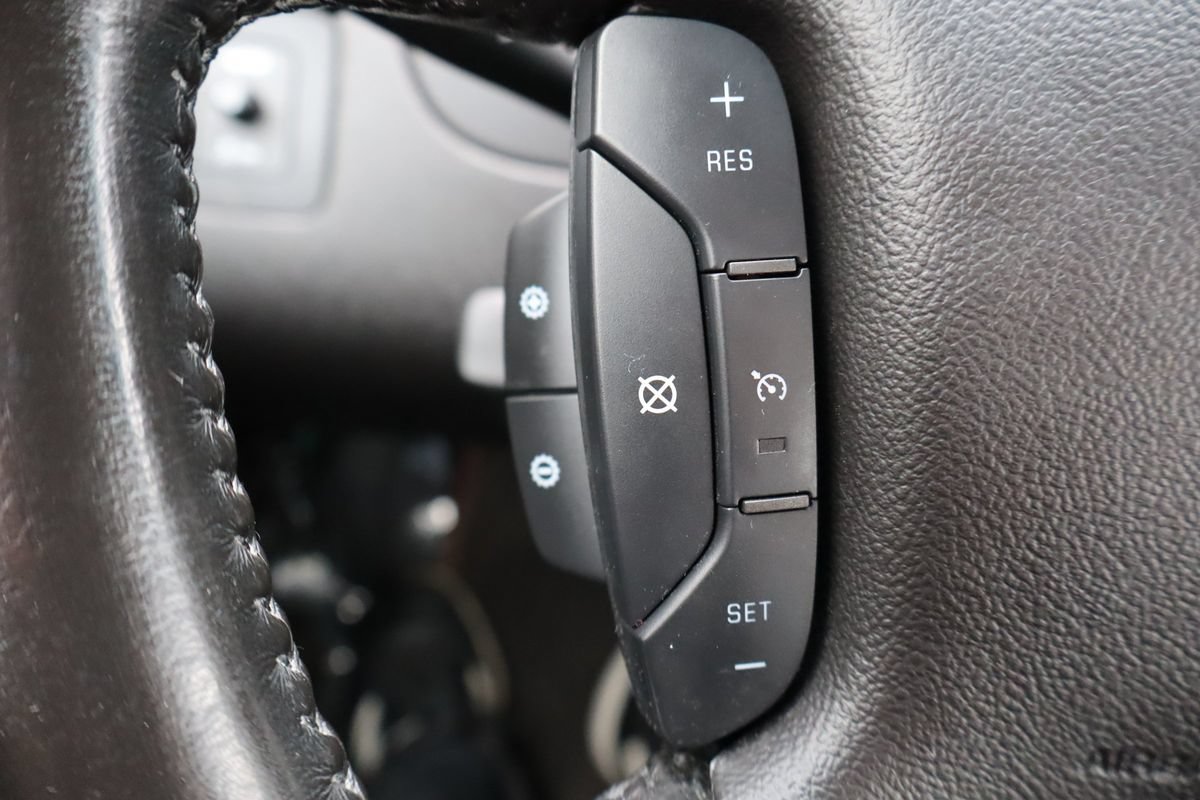 Used 2013 Chevrolet Impala LTZ FWD image 30