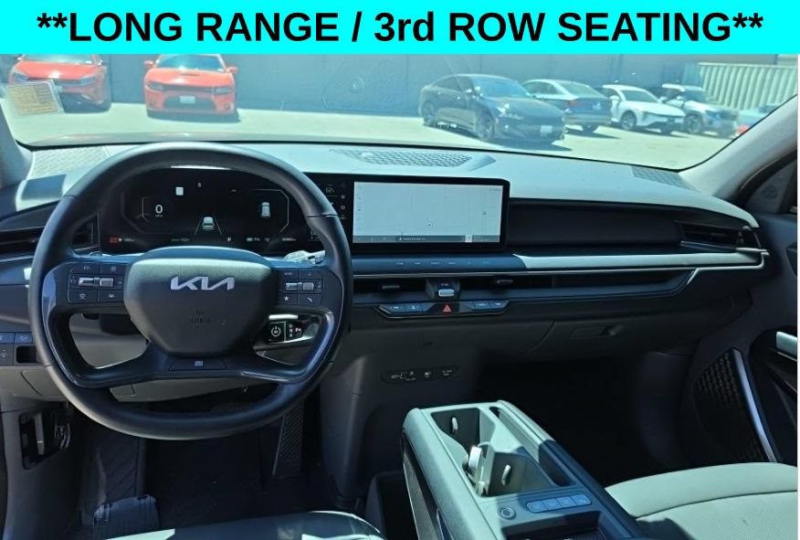Used 2024 Kia EV9 Light Long Range RWD image 6